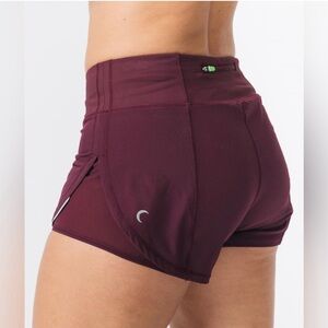 Zyia Plum Mesh Energy shorts
